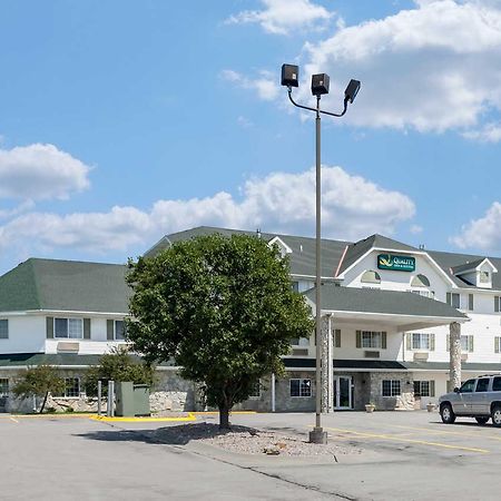 Quality Inn & Suites Arbor Екстериор снимка