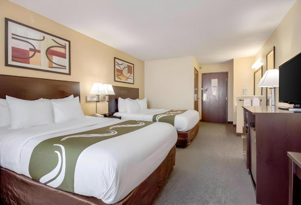 Quality Inn & Suites Arbor Екстериор снимка