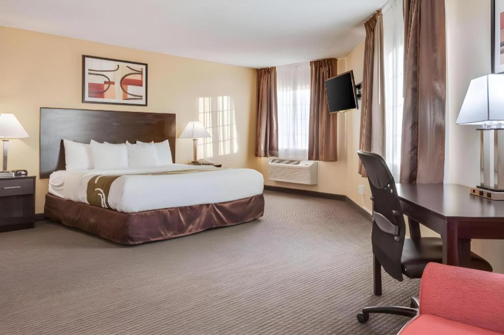 Quality Inn & Suites Arbor Екстериор снимка